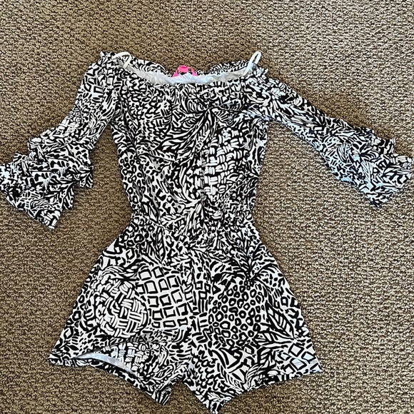 Lilly Pulitzer Pants - Lilly Pulitzer Calla romper